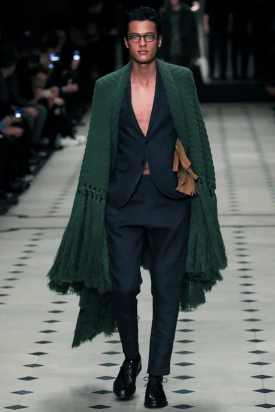 Look 1